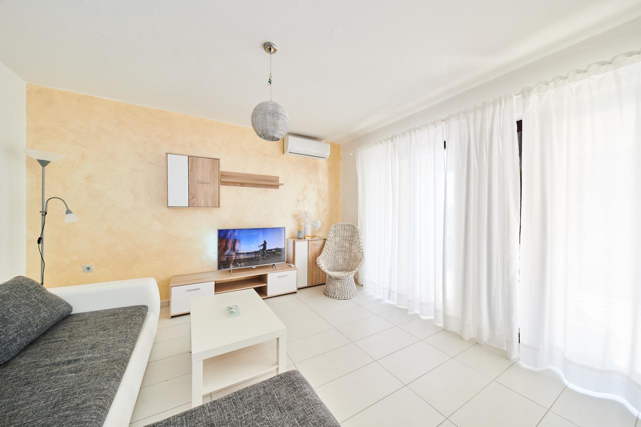 Apartments Gvarda Умаг Экстерьер фото